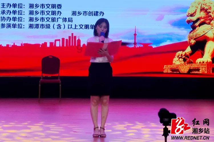 “快递妈妈”和儿子首次在沪过大年